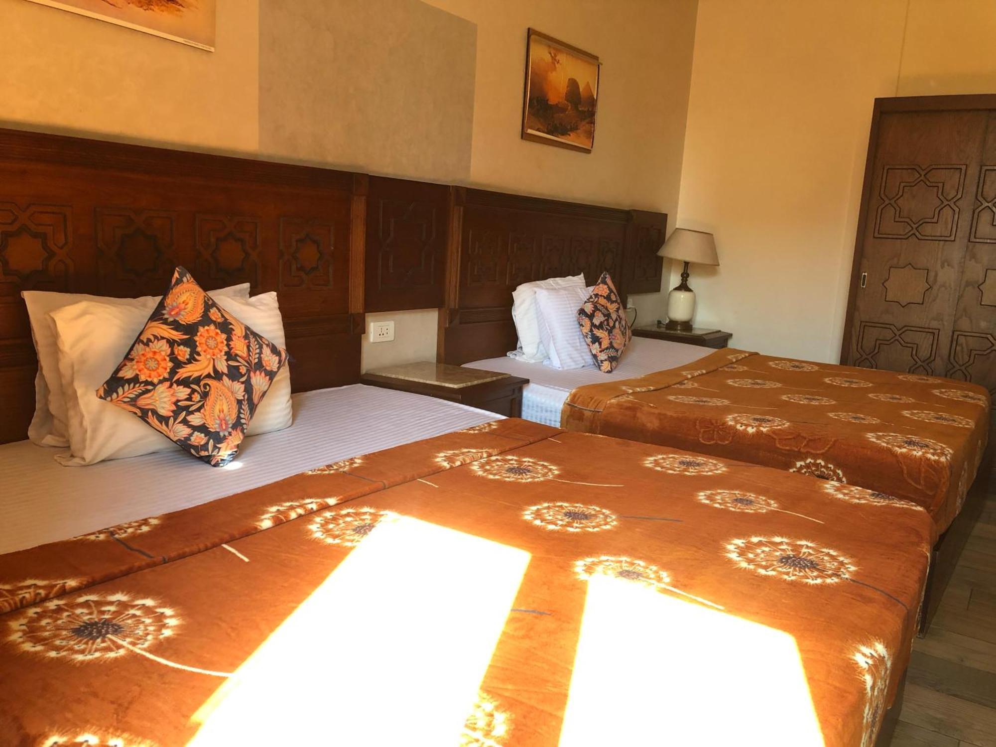The Location Hotel Каїр Екстер'єр фото